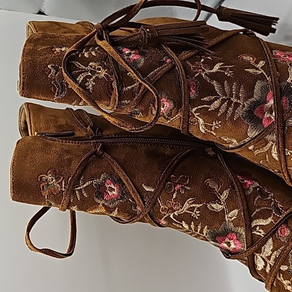 Monroe and main embroidered booties size 11 - Picture 2 of 8